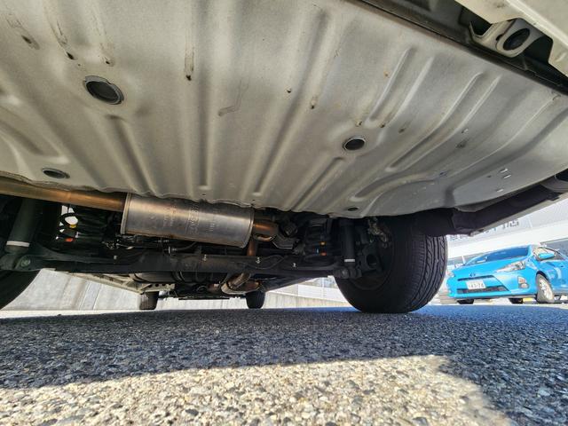 ランディ 2.0X 1オーナー/全方位カメラ/エマージェンシーブレーキ/左Pスライドドア/BSM/8人乗り/車両取説・スペアキー有(28枚目)