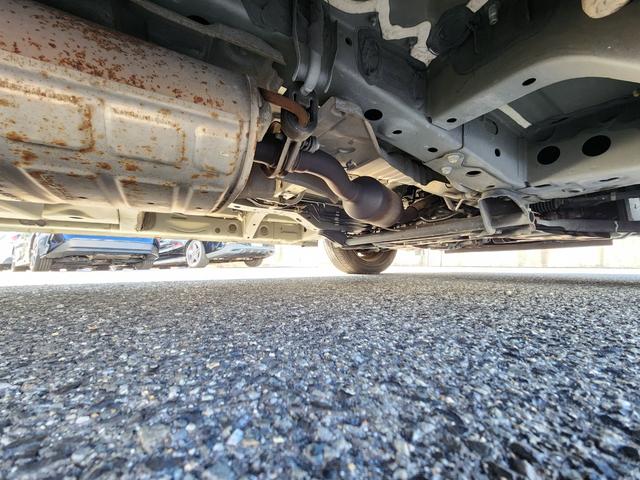 ランディ 2.0X 1オーナー/全方位カメラ/エマージェンシーブレーキ/左Pスライドドア/BSM/8人乗り/車両取説・スペアキー有(29枚目)