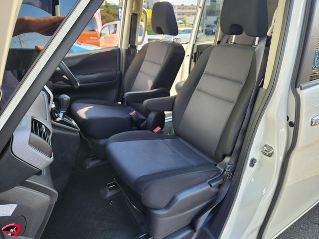 ランディ 2.0X 1オーナー/全方位カメラ/エマージェンシーブレーキ/左Pスライドドア/BSM/8人乗り/車両取説・スペアキー有(42枚目)