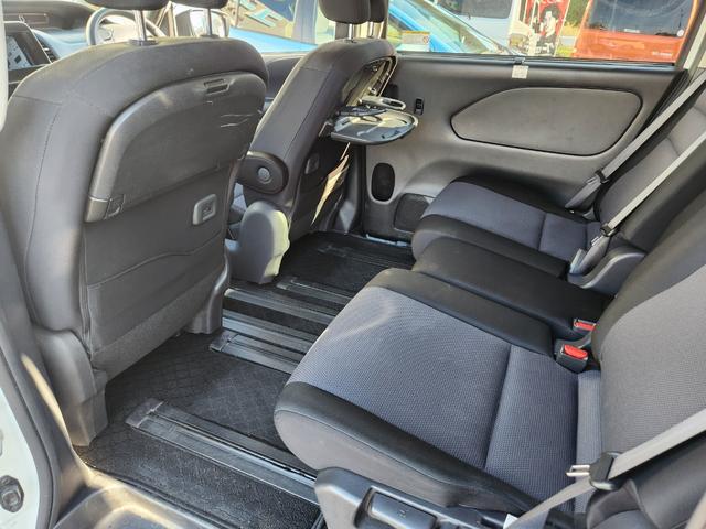 ランディ 2.0X 1オーナー/全方位カメラ/エマージェンシーブレーキ/左Pスライドドア/BSM/8人乗り/車両取説・スペアキー有(46枚目)