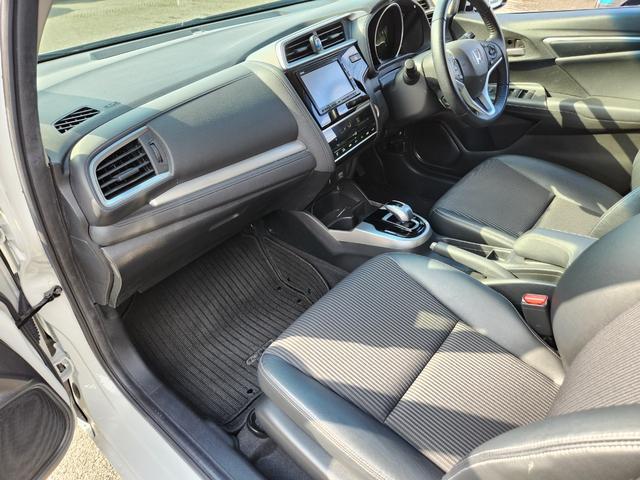 フィットハイブリッド Ｌ　ホンダセンシング　１オーナー・禁煙車／純正ナビＴＶ／Ｂｌｕｅｔｏｏｔｈ／Ｂカメラ／ＥＴＣ／コンビシート／タイヤ４本新品交換渡し／スマートキー＆Ｐスタート／車両取説・ナビ取説・スペアキー有（46枚目）