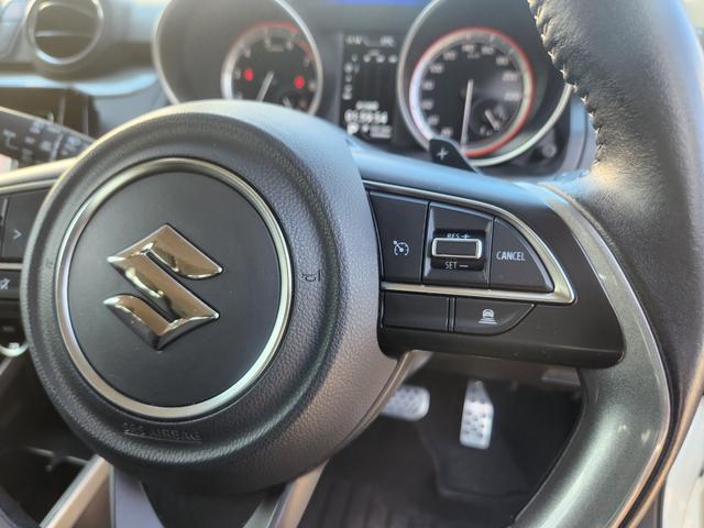 スイフト RSt セーフティパッケージ/全方位カメラ/純正ナビTV/Bluetooth/ドラレコ/ETC/パドルシフト/レーンキープアシスト/LEDヘッドライト/車両取説・ナビ取説・スペアキー有/オールシーズンタイヤ(9枚目)
