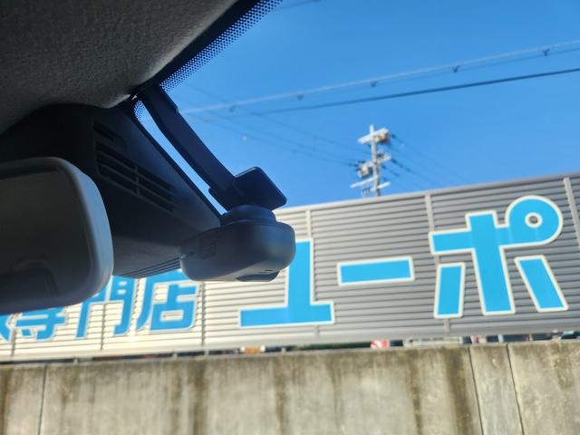 スイフト RSt セーフティパッケージ/全方位カメラ/純正ナビTV/Bluetooth/ドラレコ/ETC/パドルシフト/レーンキープアシスト/LEDヘッドライト/車両取説・ナビ取説・スペアキー有/オールシーズンタイヤ(10枚目)