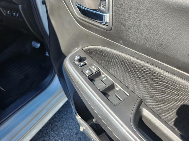 スイフト RSt セーフティパッケージ/全方位カメラ/純正ナビTV/Bluetooth/ドラレコ/ETC/パドルシフト/レーンキープアシスト/LEDヘッドライト/車両取説・ナビ取説・スペアキー有/オールシーズンタイヤ(46枚目)