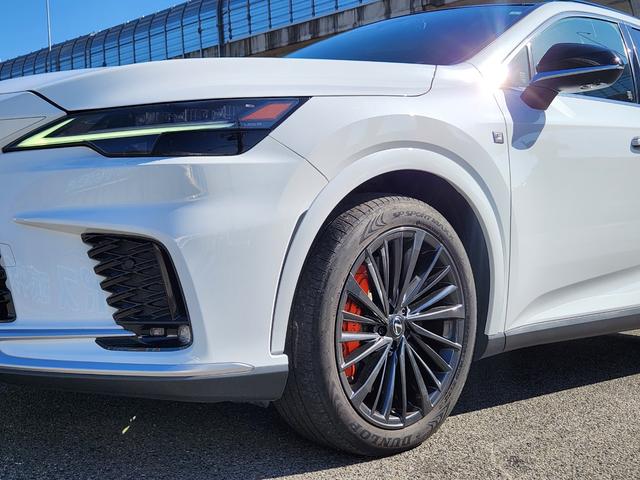 RX RX350 Fスポーツ パノラマルーフ/オレンジキャリパー/純正ナビTV/パノラミックビュー/Bluetooth/ドラレコ/ETC/パドルシフト/Pバックドア/BSM/ベンチレーション/セーフティセンス(20枚目)