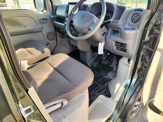 エブリイ PCリミテッド パートタイム4WD/デュアルカメラブレーキサポート/レーンキープアシスト/ハイルーフ/TV/Bluetooth/キーレス/オーバーヘッドコンソール/社外アルミ/スペアキー有(12枚目)