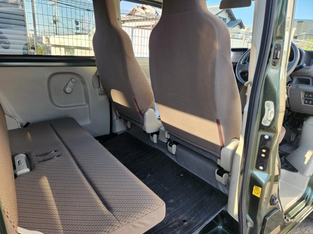 エブリイ PCリミテッド パートタイム4WD/デュアルカメラブレーキサポート/レーンキープアシスト/ハイルーフ/TV/Bluetooth/キーレス/オーバーヘッドコンソール/社外アルミ/スペアキー有(18枚目)