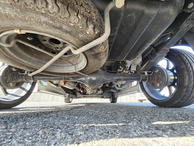 ハイゼットトラック ジャンボ　普通車・小型貨物構造変更済み／社外フルエアロ／社外アルミ／社外マフラー／社外鳥居／純正パーツ有り／車検Ｒ８年１０月（28枚目）