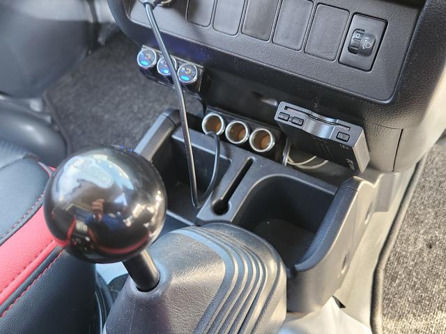 ハイゼットトラック ジャンボ　普通車・小型貨物構造変更済み／社外フルエアロ／社外アルミ／社外マフラー／社外鳥居／純正パーツ有り／車検Ｒ８年１０月（42枚目）