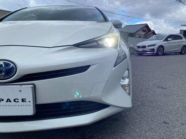 プリウス Ｓツーリングセレクション　純正ＤＯＰナビ、フルセグＴＶ／シートヒーター／ステリモ／純正アルミ１７インチ／ＥＴＣ、ドラレコ付き／Ｂｌｕｅｔｏｏｈ／Ｂカメラ／タイヤ４本交換渡し／取扱説明書、ナビ取説、スペアキー有（27枚目）