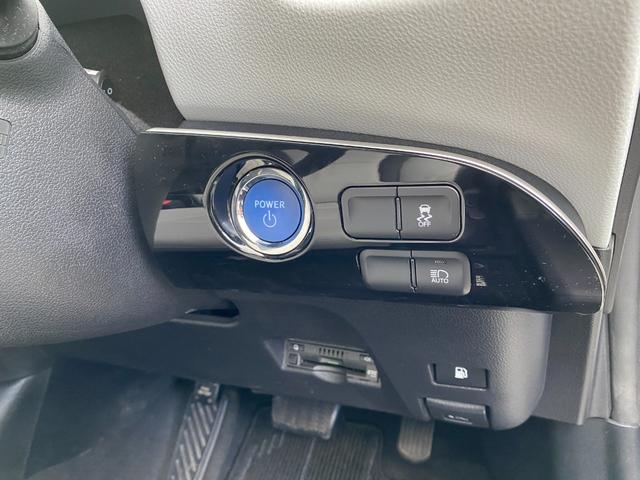 プリウス Ｓツーリングセレクション　純正ＤＯＰナビ、フルセグＴＶ／シートヒーター／ステリモ／純正アルミ１７インチ／ＥＴＣ、ドラレコ付き／Ｂｌｕｅｔｏｏｈ／Ｂカメラ／タイヤ４本交換渡し／取扱説明書、ナビ取説、スペアキー有（32枚目）