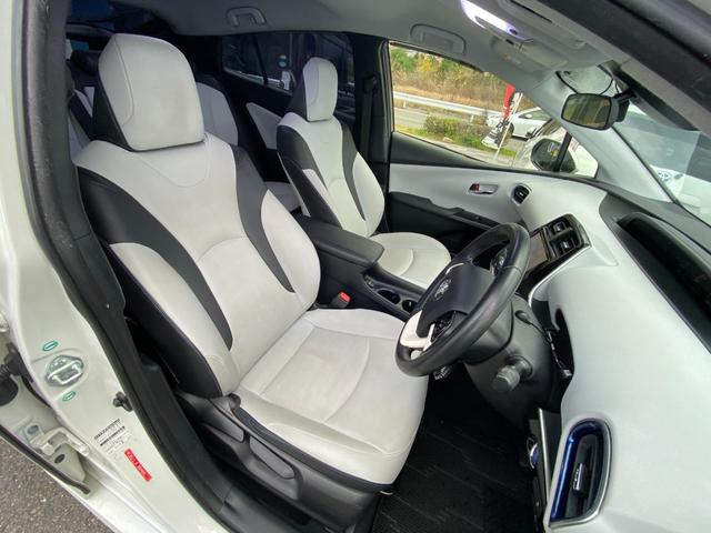 プリウス Ｓツーリングセレクション　純正ＤＯＰナビ、フルセグＴＶ／シートヒーター／ステリモ／純正アルミ１７インチ／ＥＴＣ、ドラレコ付き／Ｂｌｕｅｔｏｏｈ／Ｂカメラ／タイヤ４本交換渡し／取扱説明書、ナビ取説、スペアキー有（47枚目）