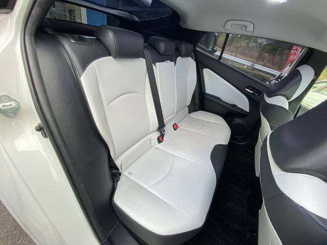 プリウス Ｓツーリングセレクション　純正ＤＯＰナビ、フルセグＴＶ／シートヒーター／ステリモ／純正アルミ１７インチ／ＥＴＣ、ドラレコ付き／Ｂｌｕｅｔｏｏｈ／Ｂカメラ／タイヤ４本交換渡し／取扱説明書、ナビ取説、スペアキー有（53枚目）