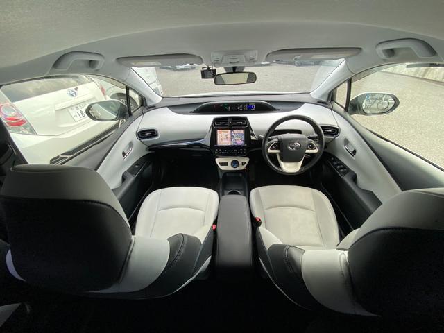 プリウス Ｓツーリングセレクション　純正ＤＯＰナビ、フルセグＴＶ／シートヒーター／ステリモ／純正アルミ１７インチ／ＥＴＣ、ドラレコ付き／Ｂｌｕｅｔｏｏｈ／Ｂカメラ／タイヤ４本交換渡し／取扱説明書、ナビ取説、スペアキー有（62枚目）