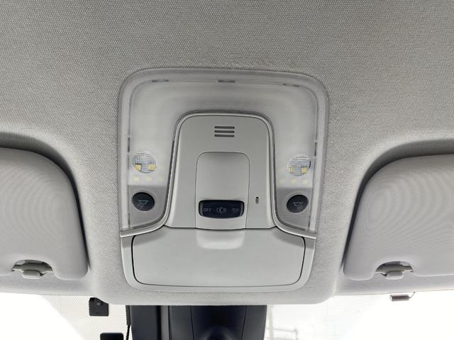 プリウス Ｓツーリングセレクション　純正ＤＯＰナビ、フルセグＴＶ／シートヒーター／ステリモ／純正アルミ１７インチ／ＥＴＣ、ドラレコ付き／Ｂｌｕｅｔｏｏｈ／Ｂカメラ／タイヤ４本交換渡し／取扱説明書、ナビ取説、スペアキー有（63枚目）