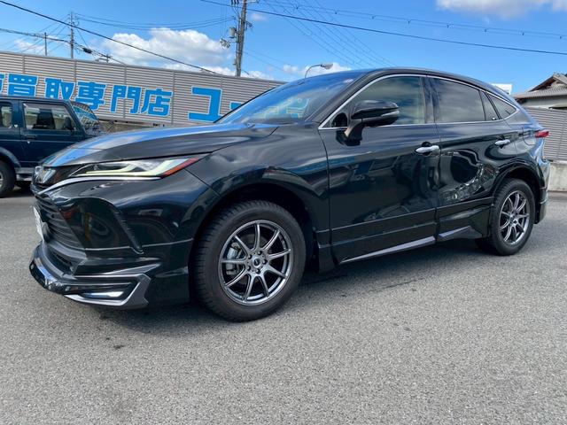 ハリアーハイブリッド Ｚ　レザーパッケージ　モデリスタエアロ　トヨタセーフティセンス　ヘッドアップディスプレイ　純正ナビ　ＴＶ　パノラミックビューモニター　デジタルインナーミラーパワーバックドア　Ｆ席シートヒーター　シートクーラー　ＢＳＭ（4枚目）