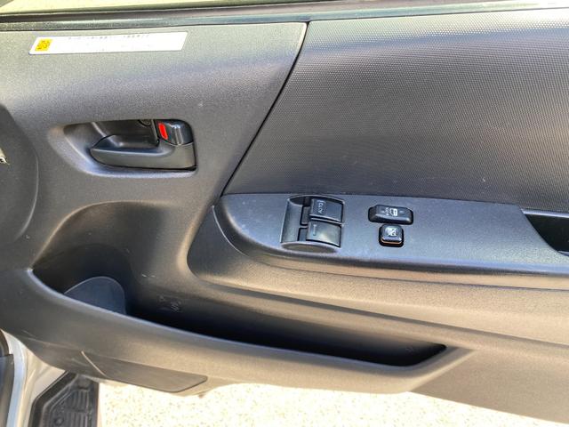 レジアスエースバン ロングＤＸ　ＧＬパッケージ　純正ナビＴＶ／ＥＴＣ／ドアレコ／５ドア／乗車定員３（６）人／社外１６アルミ／キーレス（32枚目）