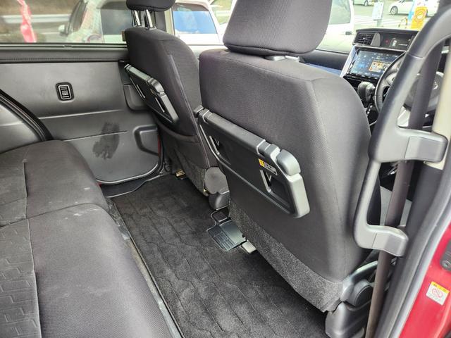 ルーミー カスタムＧ　ユーザー買取／純正９インチナビＴＶ／Ｂｌｕｅｔｏｏｔｈ／Ｂカメラ／前後ドラレコ／ＥＴＣ２．０／クルコン／両側Ｐスライドドア／スマートアシスト／Ｆ席シートヒーター／車両取説・ナビ取説・スペアキー有（23枚目）