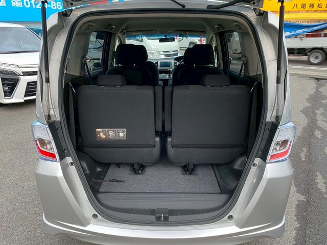 フリードハイブリッド ジャストセレクション　ハイブリッド　両側電動ドア　バックカメラ　禁煙車　ハーフレザーシート　スマートキー　ＥＴＣ　オートライト（30枚目）