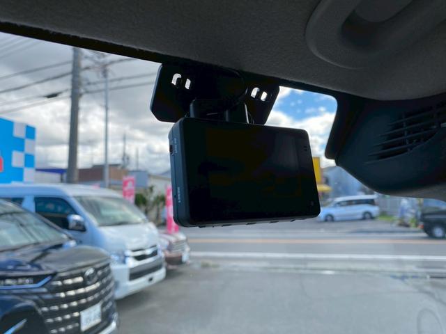 エブリイ ＰＣ　ＥＴＣ　アイドリングストップ　コーナーセンサー　ヘッドライトレベライザー　車線逸脱警報　横滑り防止装置（3枚目）