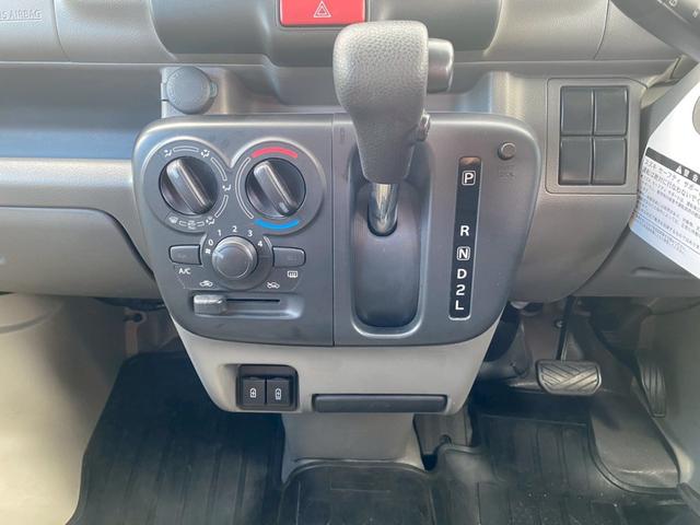 エブリイ ＰＣ　ＥＴＣ　アイドリングストップ　コーナーセンサー　ヘッドライトレベライザー　車線逸脱警報　横滑り防止装置（19枚目）