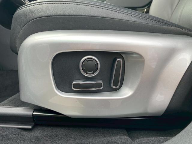 レンジローバーイヴォーク R-ダイナミック SE P250 1オーナー ブラックルーフ デジタルインナーミラー 360°カメラ 純正20インチグレー塗装アルミ レーダー探知機 電動リアゲート ウェルカムライト ブラインドスポットモニター(29枚目)