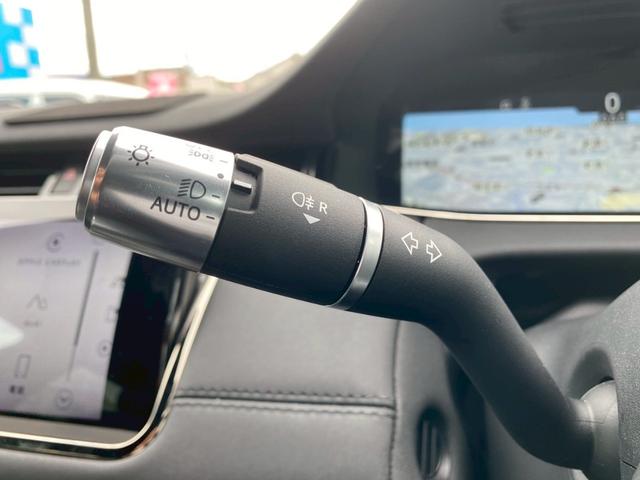 レンジローバーイヴォーク R-ダイナミック SE P250 1オーナー ブラックルーフ デジタルインナーミラー 360°カメラ 純正20インチグレー塗装アルミ レーダー探知機 電動リアゲート ウェルカムライト ブラインドスポットモニター(43枚目)
