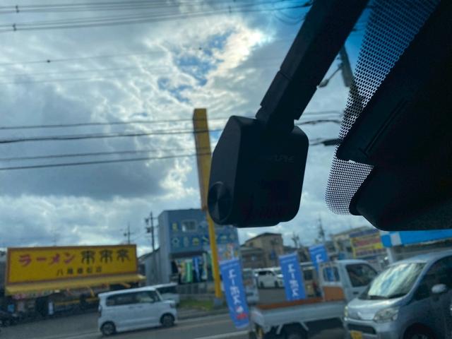 ランドクルーザー ＺＸ　モデリスタフルエアロ　リアエンター　ベージュインテリア　全周囲モニター　クールＢＯＸ　ルーフレール　パワーバックドア　スマートキー　ＥＴＣ　フォグランプ　前後衝突軽減システム　寒冷地（9枚目）