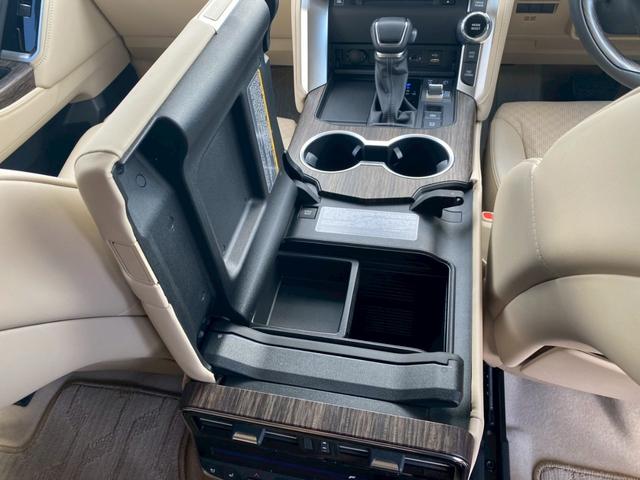 ランドクルーザー ＺＸ　モデリスタフルエアロ　リアエンター　ベージュインテリア　全周囲モニター　クールＢＯＸ　ルーフレール　パワーバックドア　スマートキー　ＥＴＣ　フォグランプ　前後衝突軽減システム　寒冷地（10枚目）