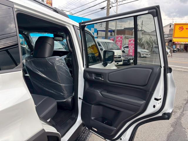 ランドクルーザー２５０ ＶＸ　サンルーフ　革シート　１２．３インチディスプレイオーディオ　サンルーフ　パノラミックビューモニター　コネクティッドナビ　ＨＤＭＩ　デジタルインナーミラー（30枚目）