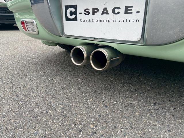 クライスラー・ＰＴクルーザー 　全塗装　サンルーフ　ＧＴ　クラシックデザイン　社外ナビ　ＧＥＷＡＮＤＴセンター出しマフラー　前席シートヒータ　Ｂカメラ　ＥＴＣ　ＴＶ　電動格納ミラー　左ハンドル（6枚目）