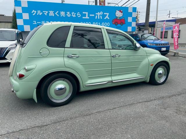 クライスラー・ＰＴクルーザー 　全塗装　サンルーフ　ＧＴ　クラシックデザイン　社外ナビ　ＧＥＷＡＮＤＴセンター出しマフラー　前席シートヒータ　Ｂカメラ　ＥＴＣ　ＴＶ　電動格納ミラー　左ハンドル（14枚目）