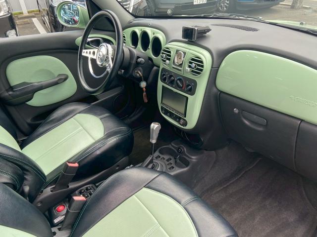 クライスラー・ＰＴクルーザー 　全塗装　サンルーフ　ＧＴ　クラシックデザイン　社外ナビ　ＧＥＷＡＮＤＴセンター出しマフラー　前席シートヒータ　Ｂカメラ　ＥＴＣ　ＴＶ　電動格納ミラー　左ハンドル（26枚目）