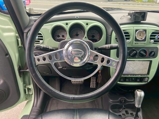 クライスラー・ＰＴクルーザー 　全塗装　サンルーフ　ＧＴ　クラシックデザイン　社外ナビ　ＧＥＷＡＮＤＴセンター出しマフラー　前席シートヒータ　Ｂカメラ　ＥＴＣ　ＴＶ　電動格納ミラー　左ハンドル（36枚目）