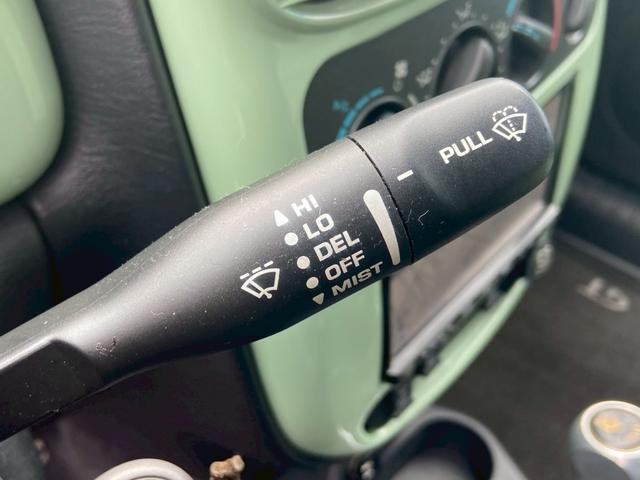 クライスラー・ＰＴクルーザー 　全塗装　サンルーフ　ＧＴ　クラシックデザイン　社外ナビ　ＧＥＷＡＮＤＴセンター出しマフラー　前席シートヒータ　Ｂカメラ　ＥＴＣ　ＴＶ　電動格納ミラー　左ハンドル（38枚目）