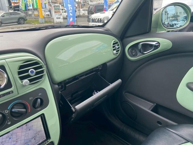 クライスラー・ＰＴクルーザー 　全塗装　サンルーフ　ＧＴ　クラシックデザイン　社外ナビ　ＧＥＷＡＮＤＴセンター出しマフラー　前席シートヒータ　Ｂカメラ　ＥＴＣ　ＴＶ　電動格納ミラー　左ハンドル（45枚目）