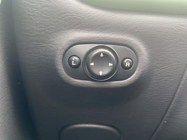 クライスラー・ＰＴクルーザー 　全塗装　サンルーフ　ＧＴ　クラシックデザイン　社外ナビ　ＧＥＷＡＮＤＴセンター出しマフラー　前席シートヒータ　Ｂカメラ　ＥＴＣ　ＴＶ　電動格納ミラー　左ハンドル（46枚目）