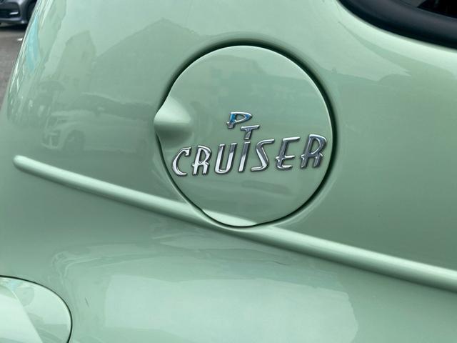 クライスラー・ＰＴクルーザー 　全塗装　サンルーフ　ＧＴ　クラシックデザイン　社外ナビ　ＧＥＷＡＮＤＴセンター出しマフラー　前席シートヒータ　Ｂカメラ　ＥＴＣ　ＴＶ　電動格納ミラー　左ハンドル（53枚目）