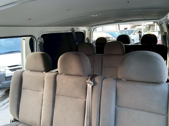 レジアスエースバン ロングＤＸ　ＧＬパッケージ　ＧＬパッケージ　１０人乗り　５ナンバー構造変更済　　ＬＥＤヘッドライト　純正ナビバックカメラ　社外タコメーター　フォグランプ　ミラー型ドラレコ（2枚目）