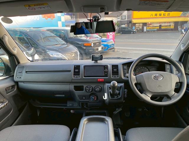 レジアスエースバン ロングＤＸ　ＧＬパッケージ　ＧＬパッケージ　１０人乗り　５ナンバー構造変更済　　ＬＥＤヘッドライト　純正ナビバックカメラ　社外タコメーター　フォグランプ　ミラー型ドラレコ（18枚目）