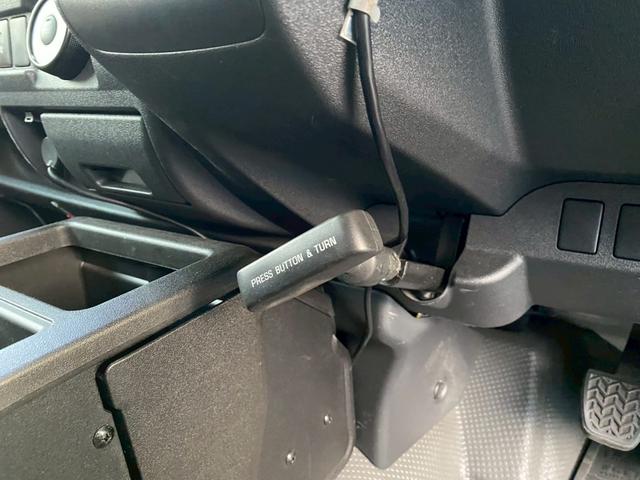 レジアスエースバン ロングＤＸ　ＧＬパッケージ　ＧＬパッケージ　１０人乗り　５ナンバー構造変更済　　ＬＥＤヘッドライト　純正ナビバックカメラ　社外タコメーター　フォグランプ　ミラー型ドラレコ（30枚目）