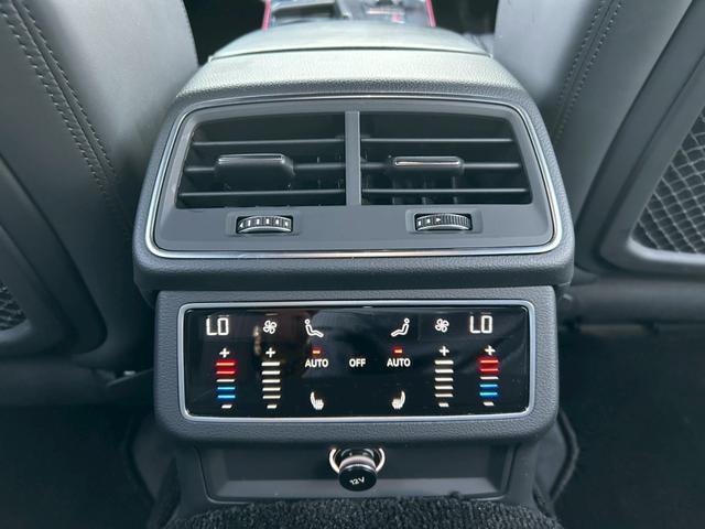 Ａ６アバント ４５ＴＦＳＩクワトロ　スポーツ　Ｓラインパッケージ　革シート／純正メーカーフルセグナビ／シートヒーター／全方位カメラ／ＬＥＤヘッドライト／２０インチホイール／ＥＴＣ／Ｓライン専用ステアリング／ローダウン（15枚目）