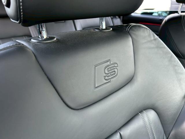 Ａ６アバント ４５ＴＦＳＩクワトロ　スポーツ　Ｓラインパッケージ　革シート／純正メーカーフルセグナビ／シートヒーター／全方位カメラ／ＬＥＤヘッドライト／２０インチホイール／ＥＴＣ／Ｓライン専用ステアリング／ローダウン（25枚目）