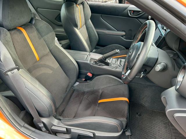 GR86 RZ 10thアニバーサリーリミテッド6MT ナビ クルコン ETC Bカメラ ドラレコ シートヒーター BSM LEDライト スマートキー DVD フルセグ Bluetooth 18AW 保証継承渡し(25枚目)