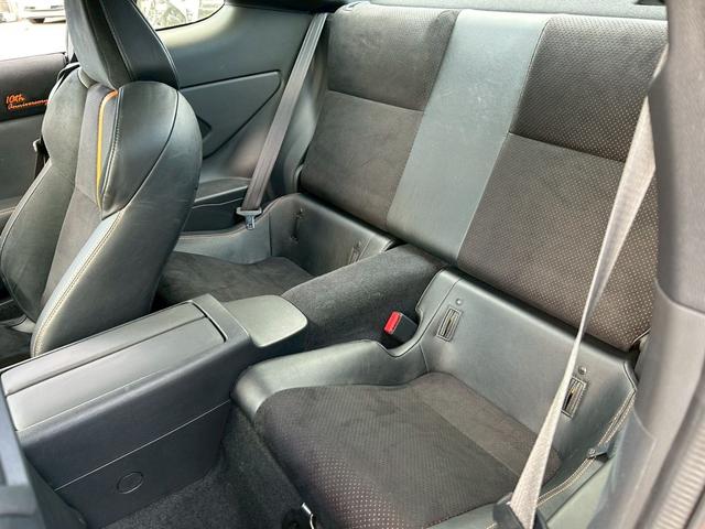 GR86 RZ 10thアニバーサリーリミテッド6MT ナビ クルコン ETC Bカメラ ドラレコ シートヒーター BSM LEDライト スマートキー DVD フルセグ Bluetooth 18AW 保証継承渡し(27枚目)