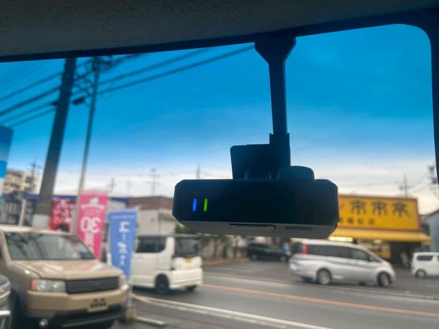 タント カスタムＲＳ　トップエディションＳＡＩＩＩ　☆両側電動スライドドア　純正ナビ　前ドライブレコーダー　バックカメラ　ＥＴＣ　オートクルーズコントロール　Ｂｌｕｅｔｏｏｔｈオーディオ　プッシュスタート　アイドリングストップ　スマートキー２本（6枚目）