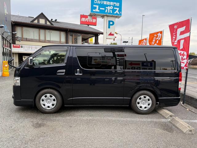ハイエースバン スーパーＧＬ　ダークプライムＩＩ　ＡＬＰＩＮＥ・ＢＩＧＸ１１型ナビ　パノラミックビューモニター　Ｂｌｕｅｔｏｏｔｈ　ＥＴＣ　両側スライドドア／小窓　ＬＥＤヘッドライト　フォグランプ　スマートキー　プッシュスタート　スペアキー（4枚目）