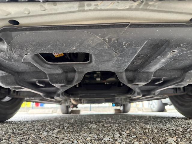 ハイエースバン スーパーＧＬ　ダークプライムＩＩ　ＡＬＰＩＮＥ・ＢＩＧＸ１１型ナビ　パノラミックビューモニター　Ｂｌｕｅｔｏｏｔｈ　ＥＴＣ　両側スライドドア／小窓　ＬＥＤヘッドライト　フォグランプ　スマートキー　プッシュスタート　スペアキー（9枚目）