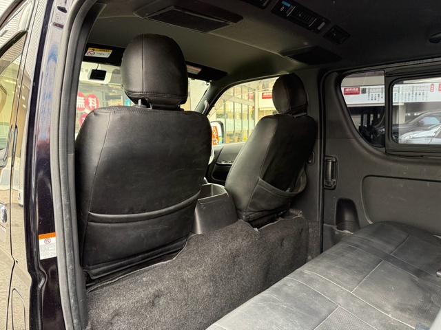 ハイエースバン スーパーＧＬ　ダークプライムＩＩ　ＡＬＰＩＮＥ・ＢＩＧＸ１１型ナビ　パノラミックビューモニター　Ｂｌｕｅｔｏｏｔｈ　ＥＴＣ　両側スライドドア／小窓　ＬＥＤヘッドライト　フォグランプ　スマートキー　プッシュスタート　スペアキー（23枚目）