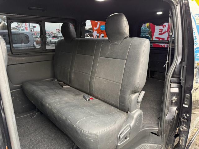 ハイエースバン スーパーＧＬ　ダークプライムＩＩ　ＡＬＰＩＮＥ・ＢＩＧＸ１１型ナビ　パノラミックビューモニター　Ｂｌｕｅｔｏｏｔｈ　ＥＴＣ　両側スライドドア／小窓　ＬＥＤヘッドライト　フォグランプ　スマートキー　プッシュスタート　スペアキー（24枚目）